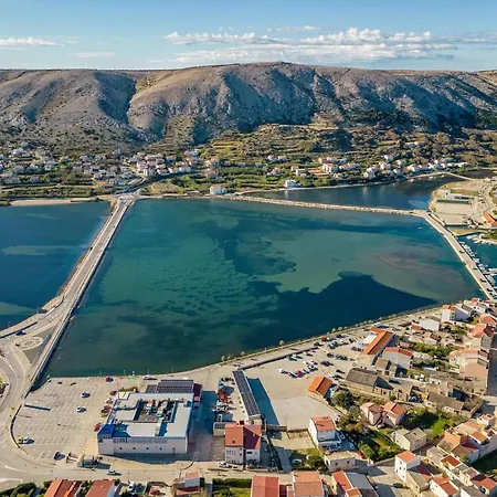 Nice In Pag With Wi-fi Lägenhet Pag Town